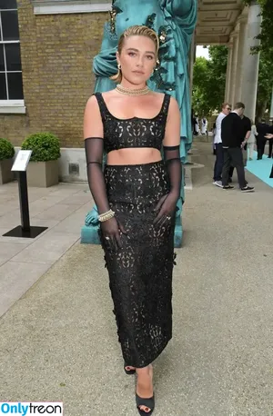 Florence Pugh / florencepugh nude photo #2240