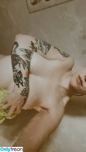 _flowergxrl / flowergxrl / flxwergirl nude photo #0044