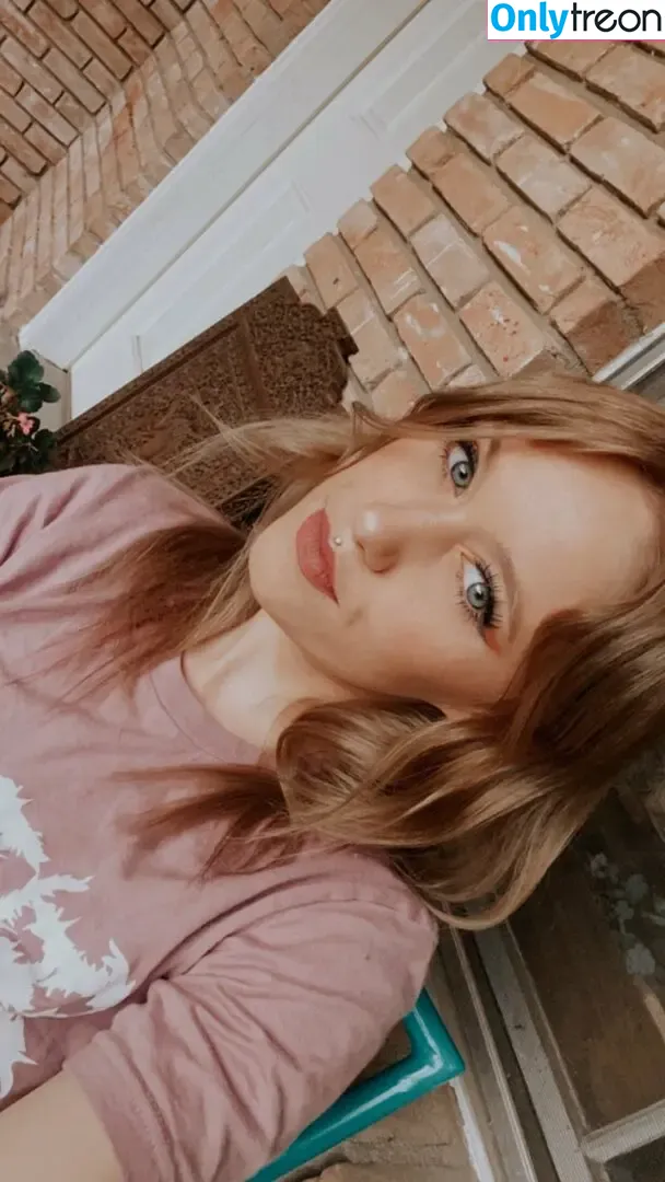 _flowergxrl nude photo #0016 (flowergxrl / flxwergirl)
