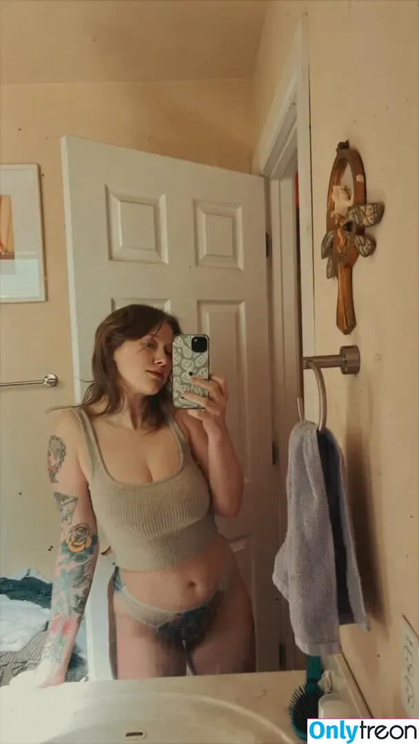 _flowergxrl nude photo #0034 (flowergxrl / flxwergirl)
