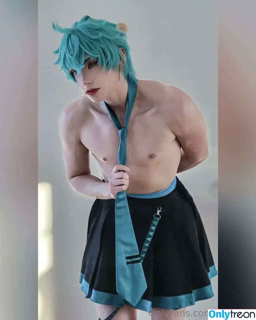 fluffycos nude photo #0051 (_.fluffycos._)