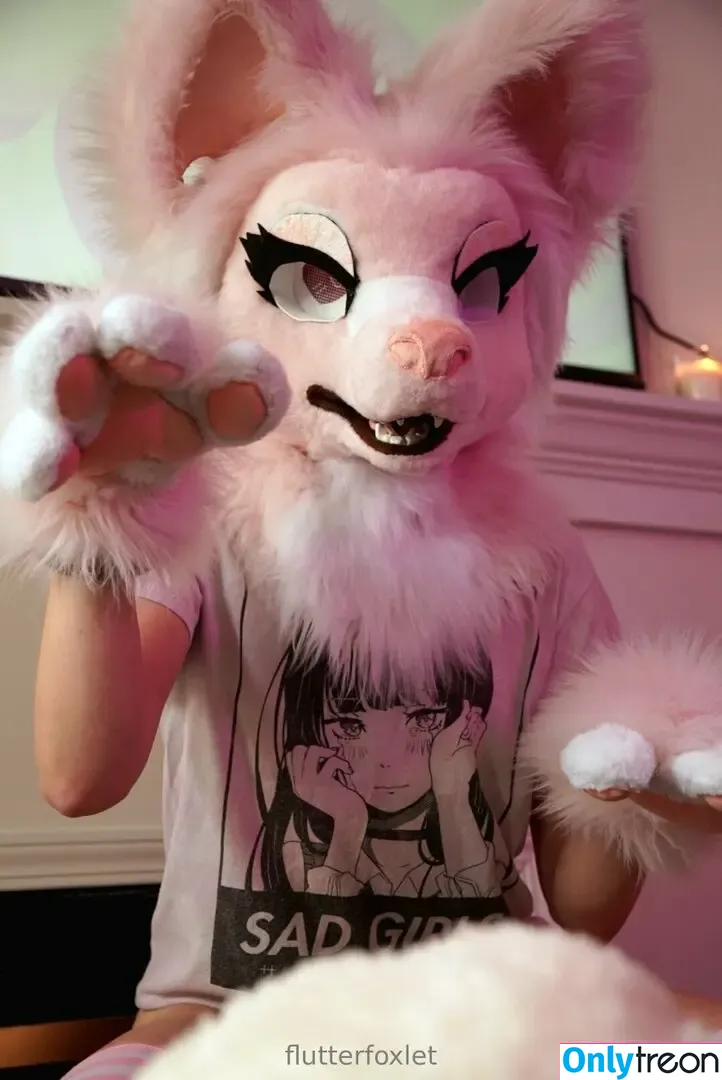 flutterfoxlet голая photo #0003 (theflutterfox)