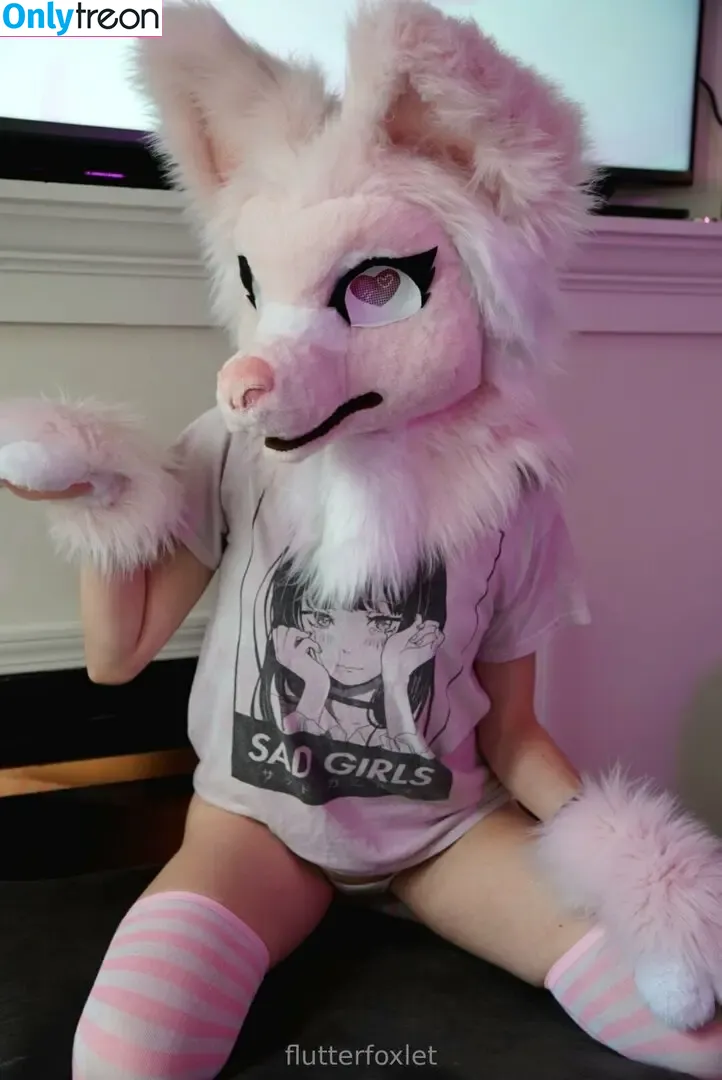 flutterfoxlet голая photo #0005 (theflutterfox)