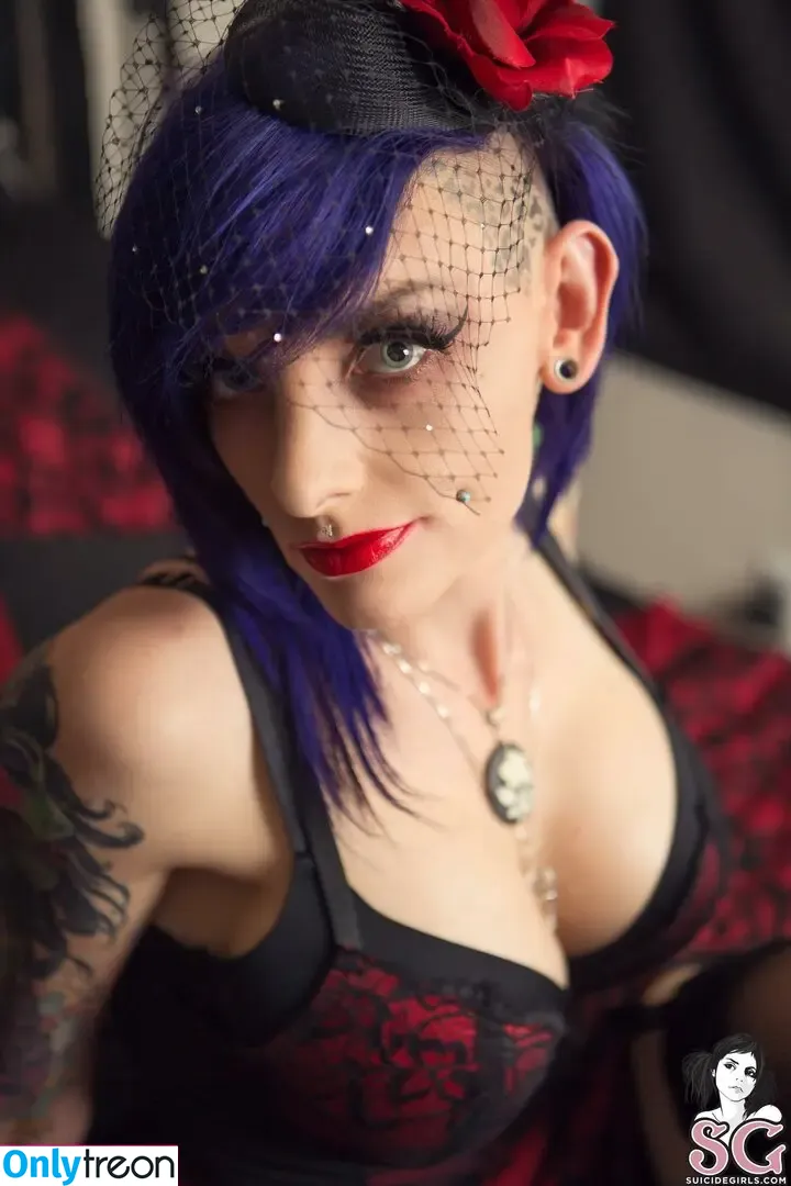 Fluxdeluge nude photo #0029 (flux_fans)