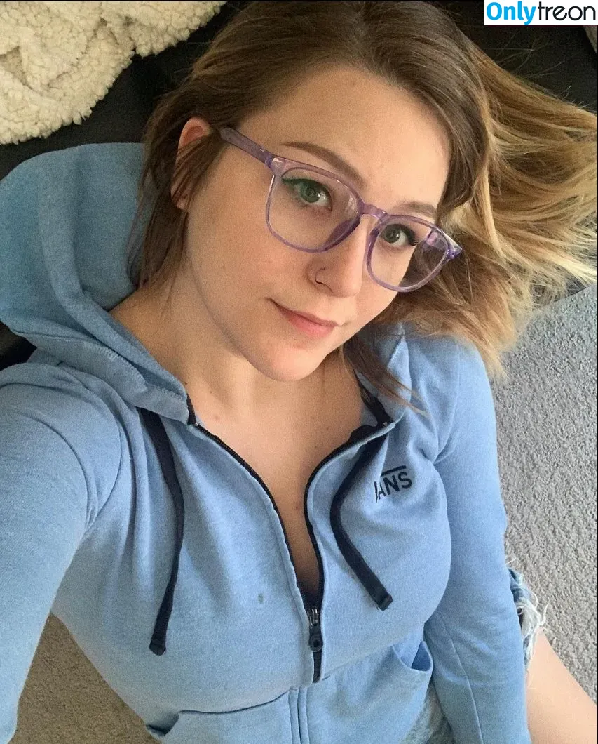 Fooya nude photo #0005 (Danielle Bosch / iFooYa)