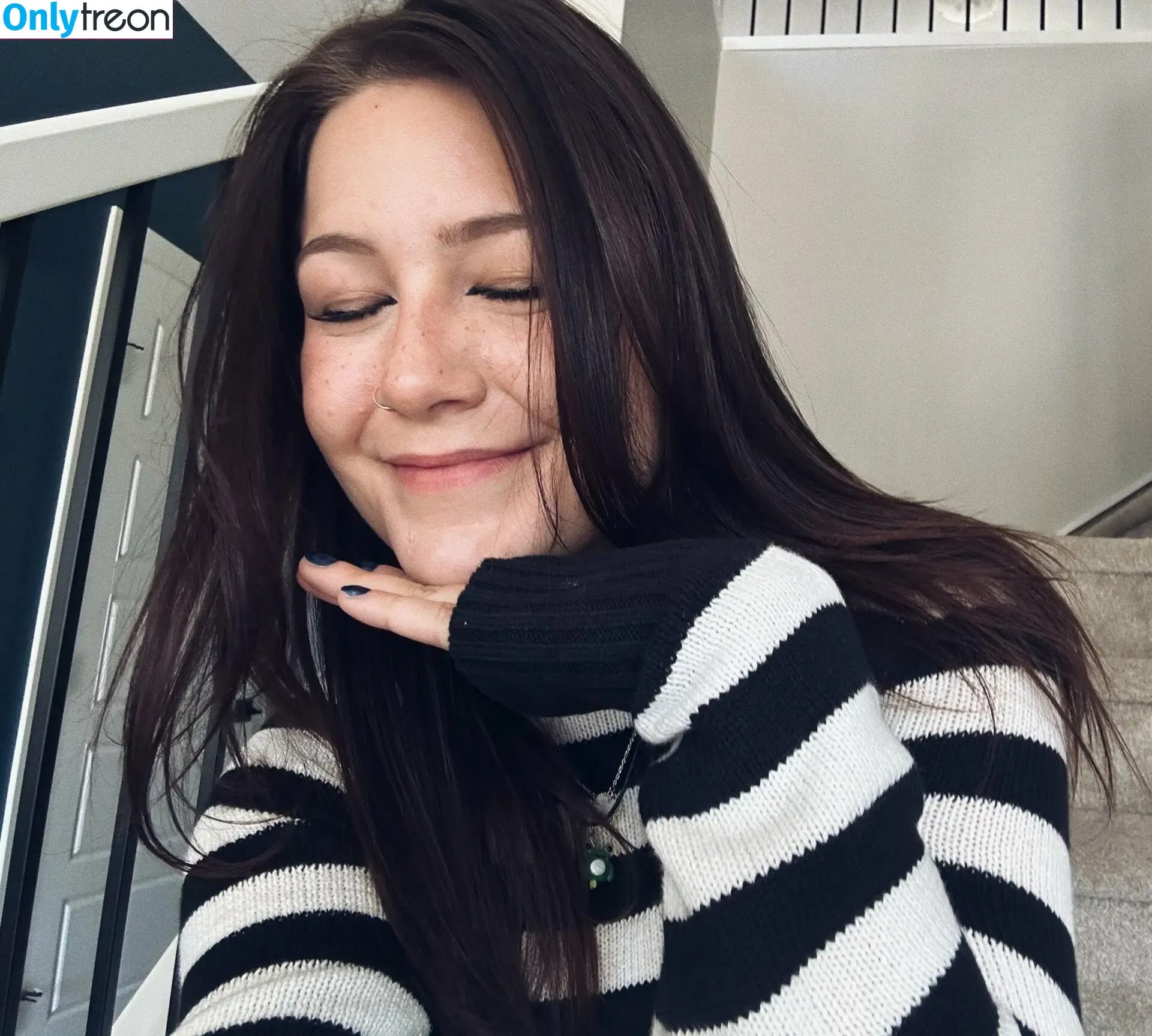 Fooya nude photo #0265 (Danielle Bosch / iFooYa)