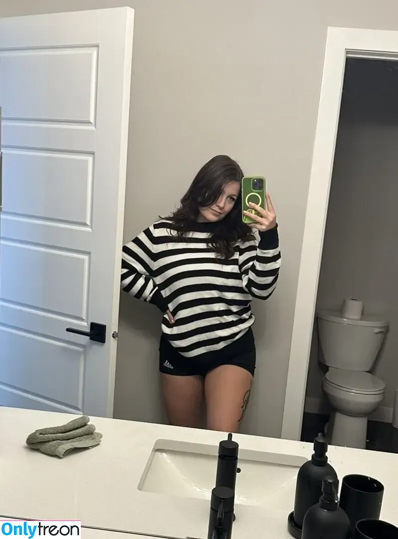 Fooya nude photo #0268 (Danielle Bosch / iFooYa)
