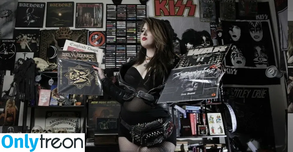 ForeverStreetMetalBitch nude photo #0003 (dirtyrocker)