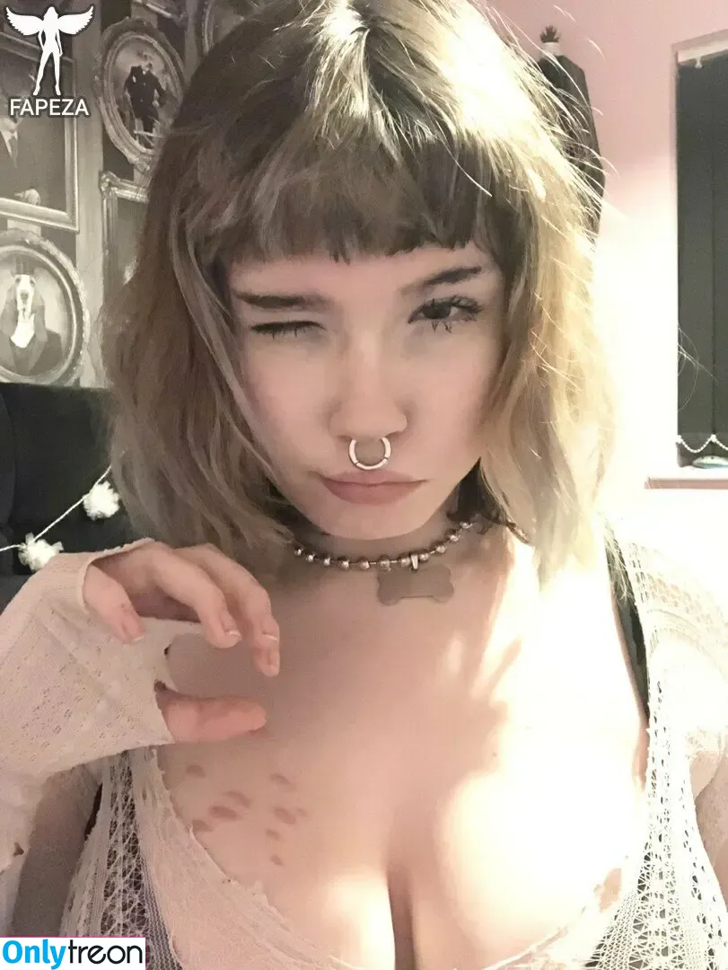 formerlyknownas nude photo #0006 (thecourtneynielson)