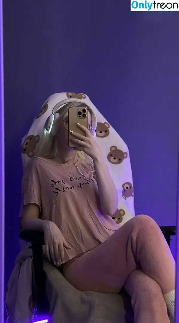 Fox_Happiness голая photo #0058 (fox.happiness / fox_pleasure)