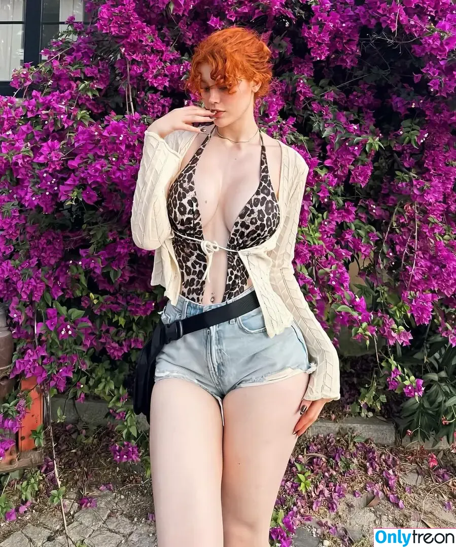 fraaoula nude photo #0367 (Naz / __fraoula / fraoula__)