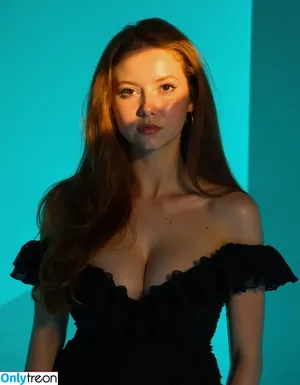 Francesca Capaldi / francescacapaldi nude photo #0975
