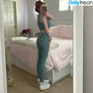 Francesca Capaldi / francescacapaldi nude photo #0990