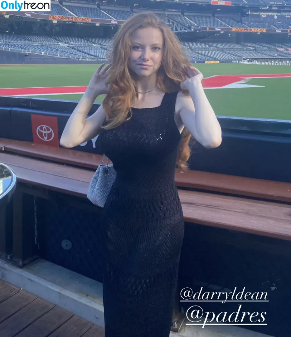 Francesca Capaldi nude photo #0001 (francescacapaldi)