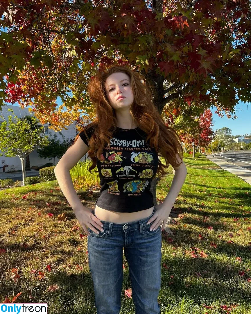 Francesca Capaldi nude photo #0041 (francescacapaldi)