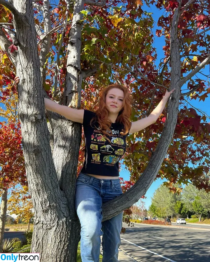 Francesca Capaldi голая photo #0047 (francescacapaldi)