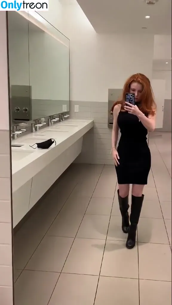 Francesca Capaldi nude photo #0273 (francescacapaldi)