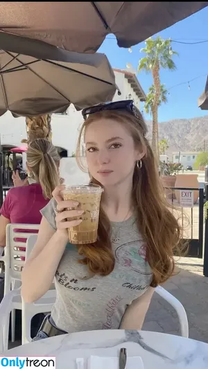 Francesca Capaldi / francescacapaldi фото голая #1023