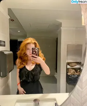 Francesca Capaldi / francescacapaldi nude photo #1054