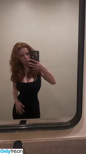 Francesca Capaldi / francescacapaldi nude photo #1082