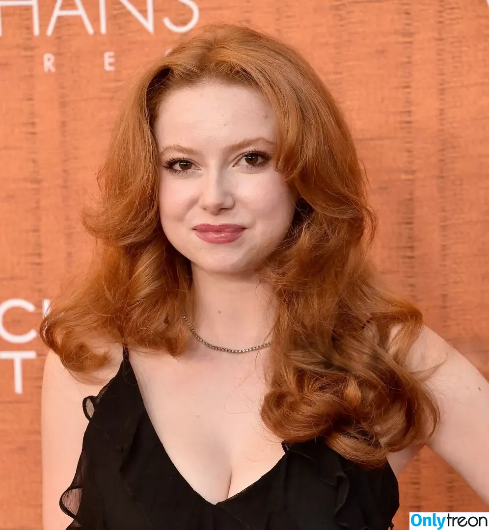 Francesca Capaldi голая photo #1047 (francescacapaldi)