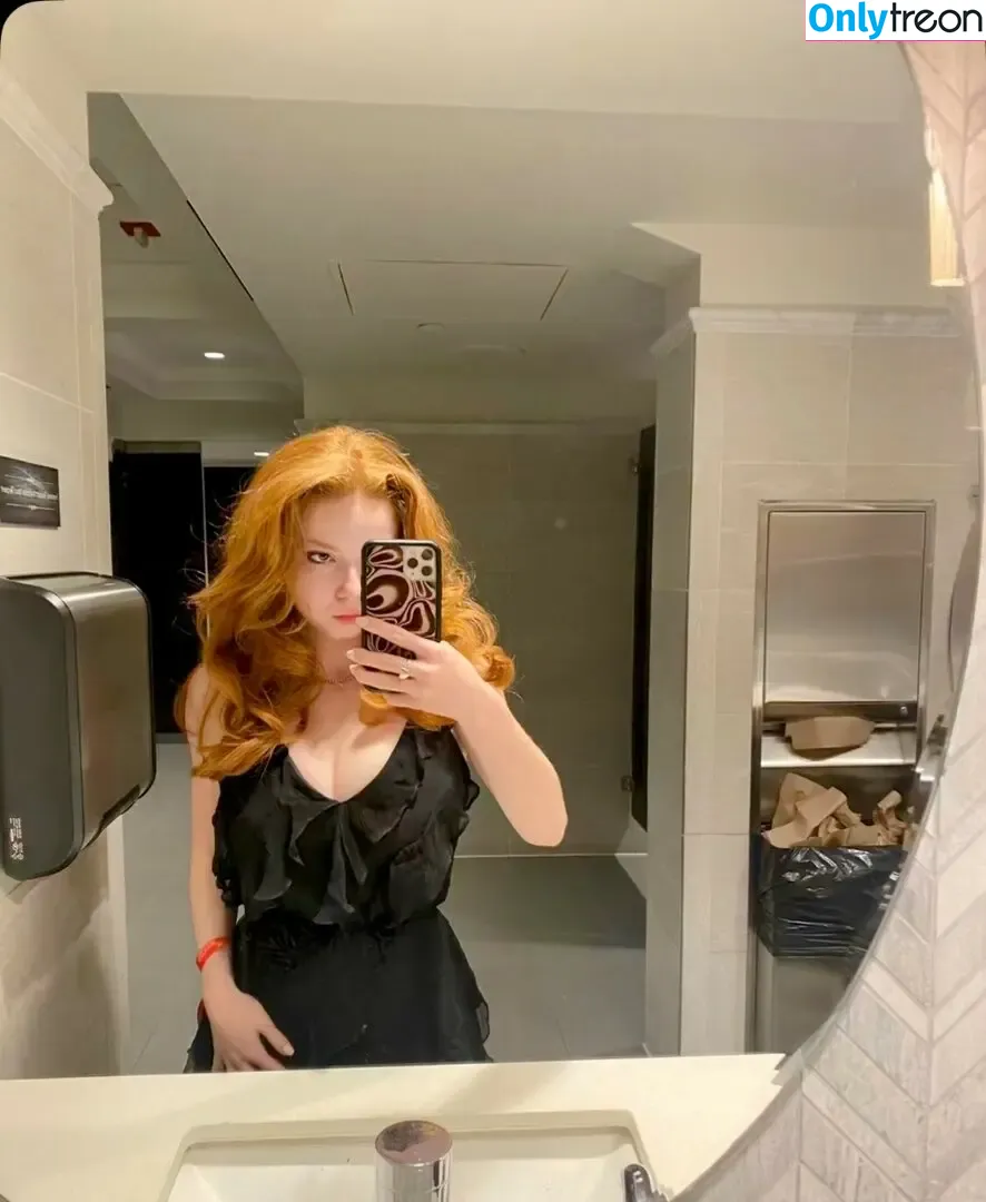 Francesca Capaldi nude photo #1054 (francescacapaldi)