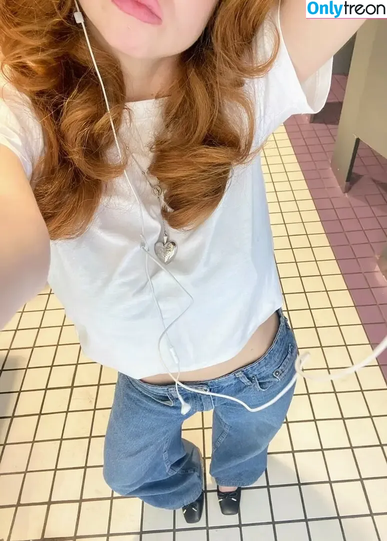 Francesca Capaldi nude photo #1109 (francescacapaldi)