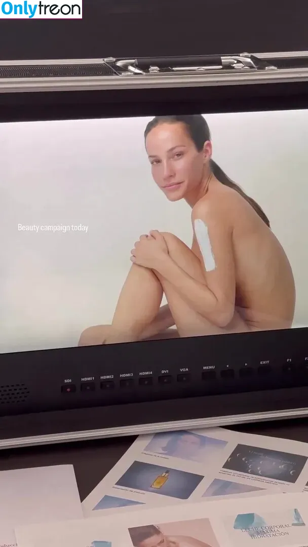 Francesca Pey nude photo #0008 (Cesca Pey / aboutcess / peyzki)