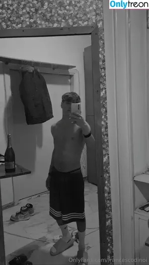  nude photo #0001