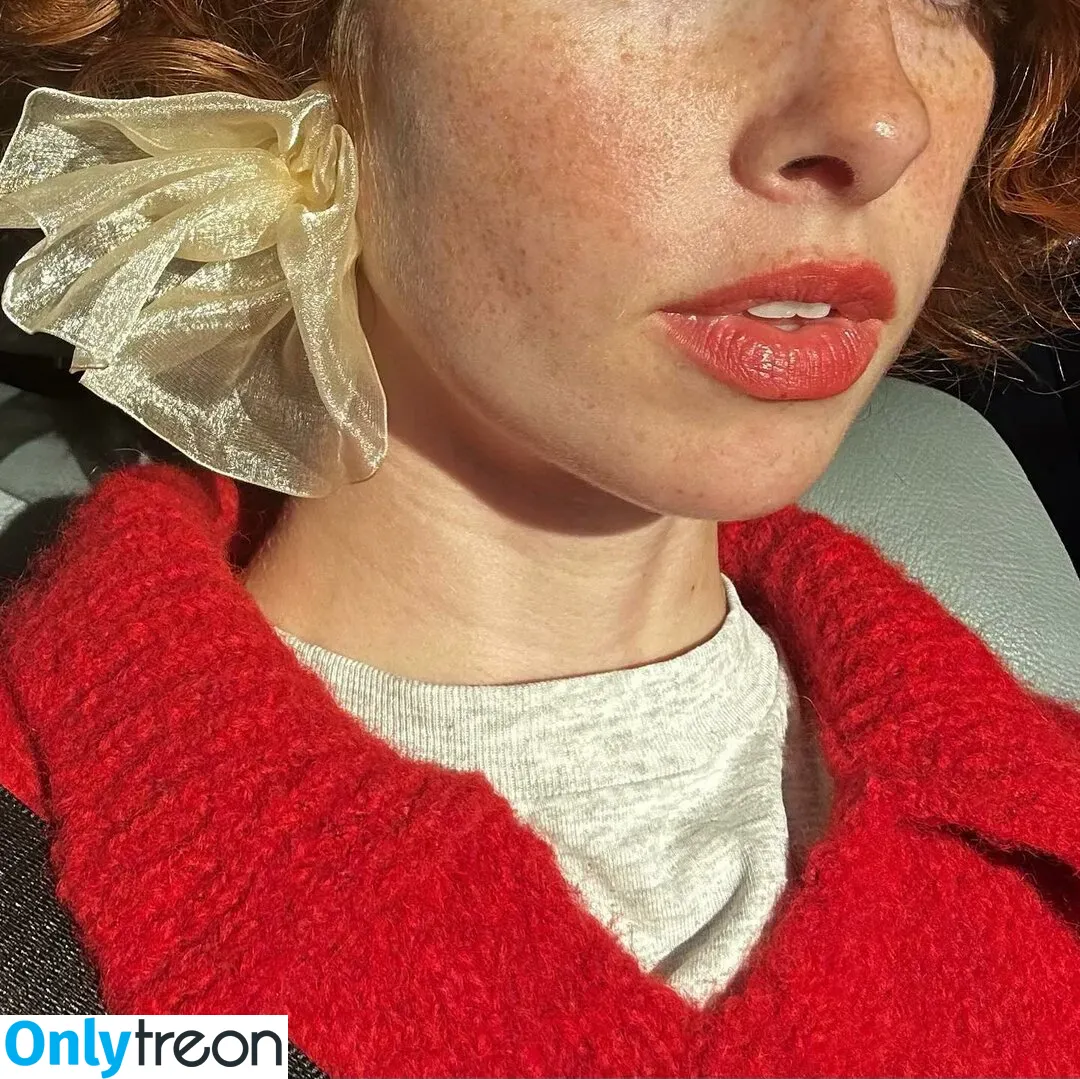 francesfarmer420 nude photo #0010 (Chloe Woodard / contrachloe)