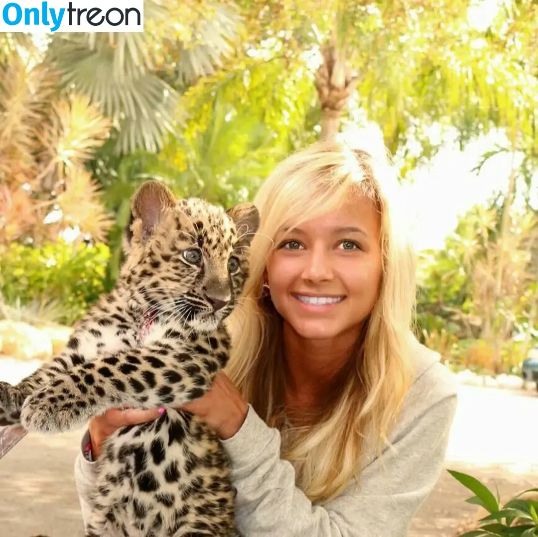 Franceska Fournier голая photo #0106 (fournierrr / franceskafournier)