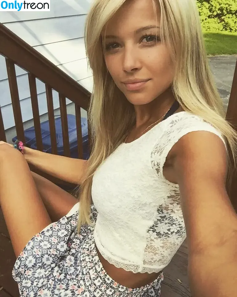 Franceska Fournier nude photo #0128 (fournierrr / franceskafournier)
