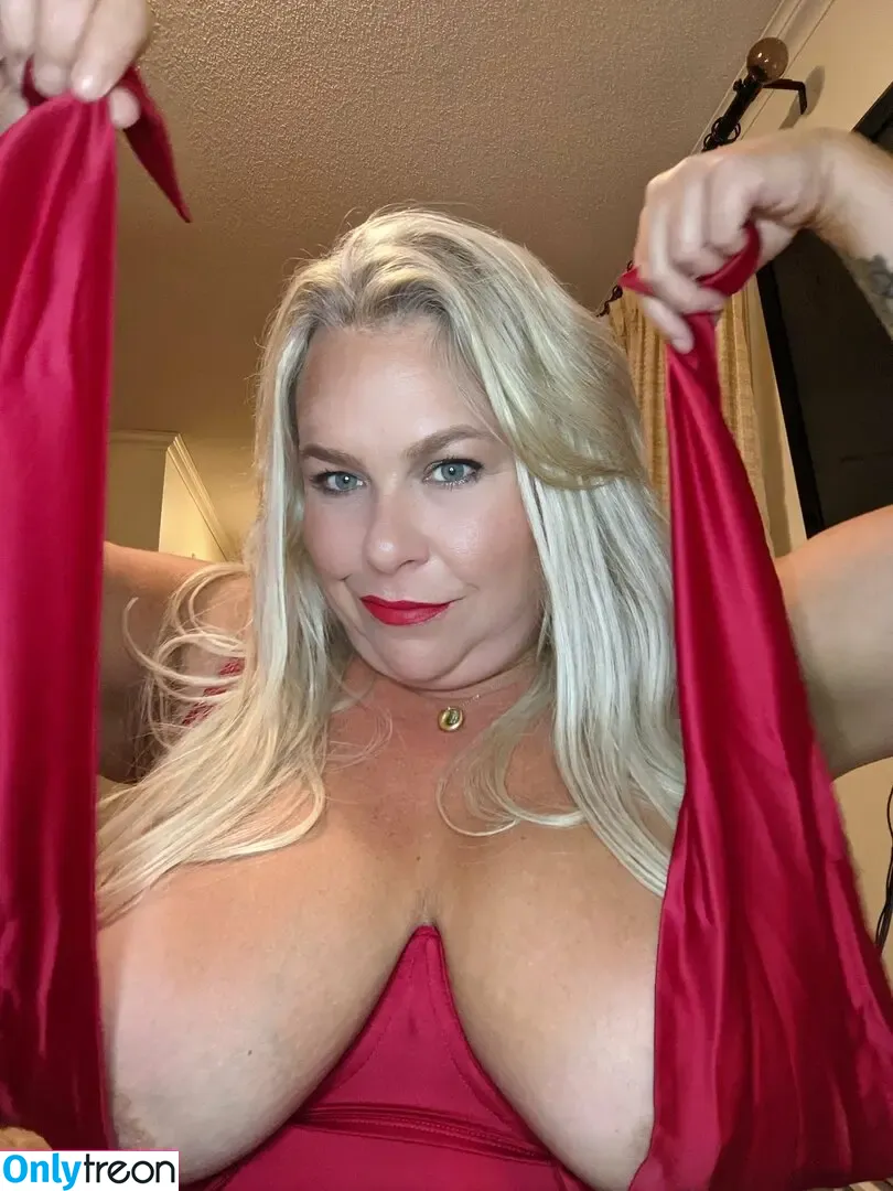 Francis May nude photo #0020 (Francismay44E / Franhotmommy / francismay44eee / fransexstories)