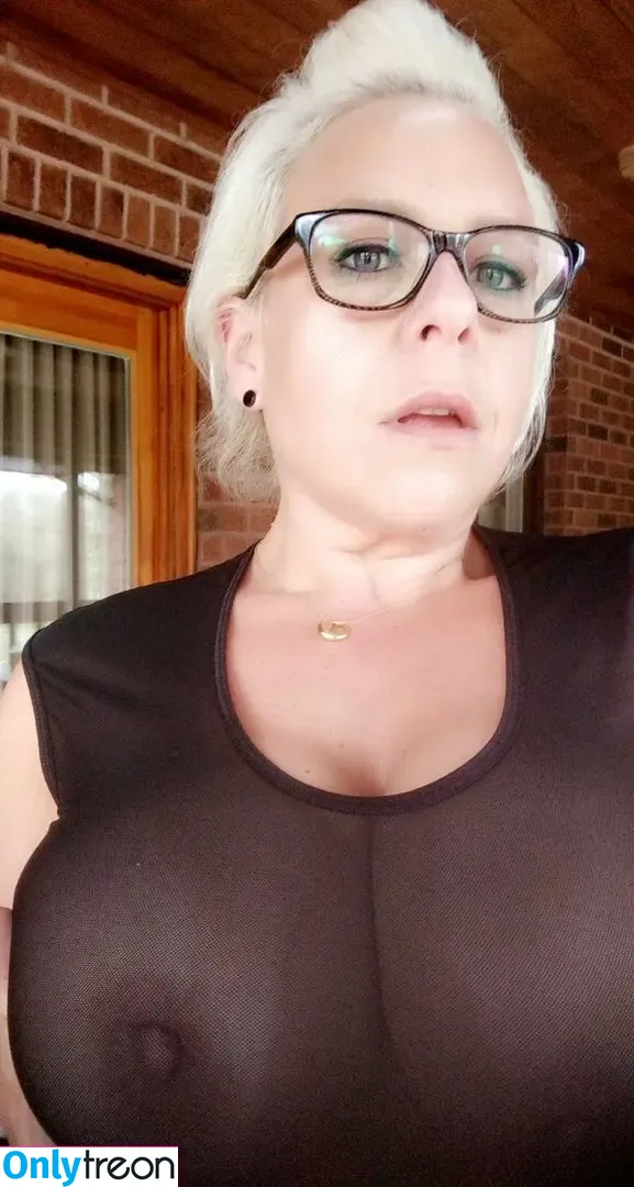 Francis May nude photo #0078 (Francismay44E / Franhotmommy / francismay44eee / fransexstories)