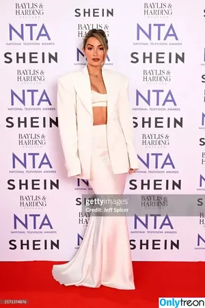 Frankie Bridge / Frankie Sandford (The Saturdays / frankiebridge фото голая #2415