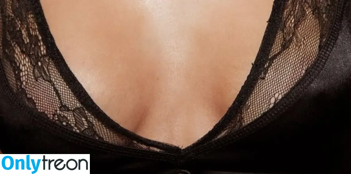 Frankie Bridge nude photo #2490 (Frankie Sandford (The Saturdays / frankiebridge)