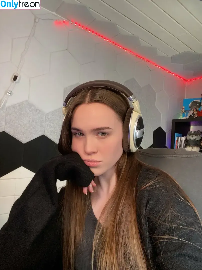 Frankie Lollia голая photo #0344 (frankielollia)