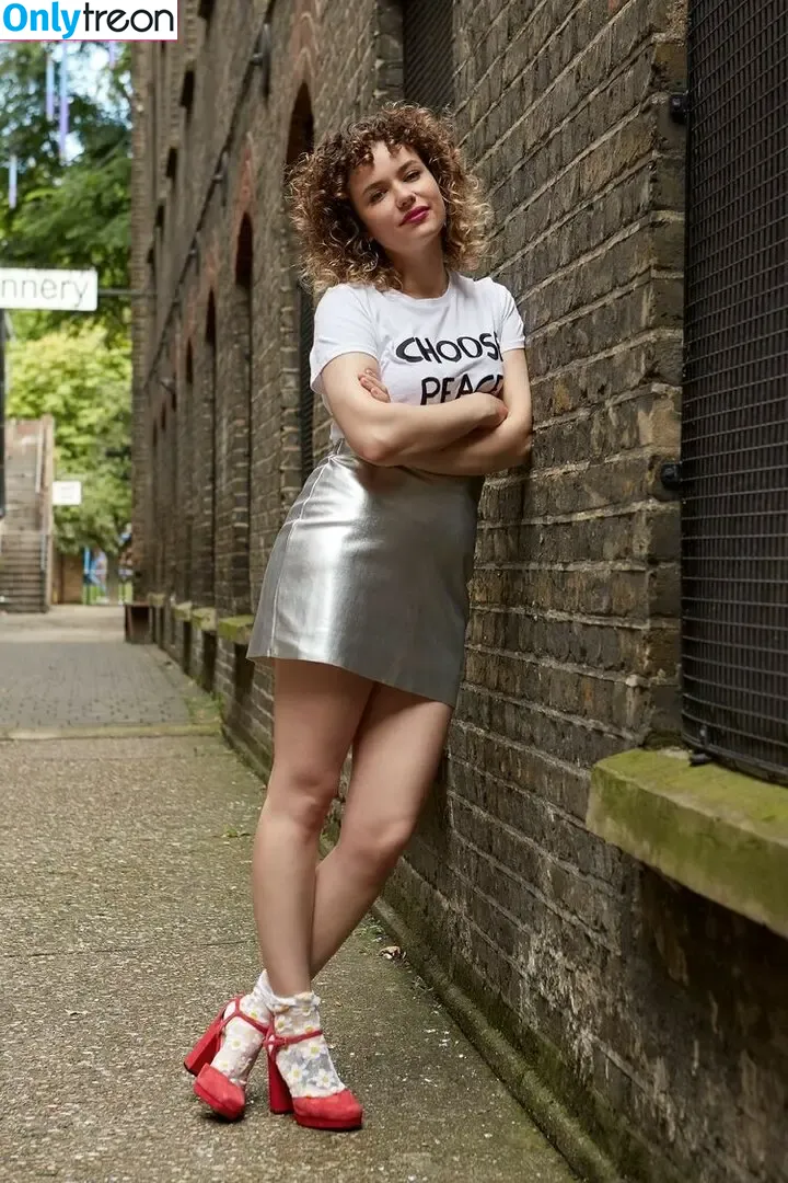 Frankie Ward голая photo #0017 (getfrankgames)