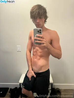 frankierossi / itsfrankierossi nude photo #0061