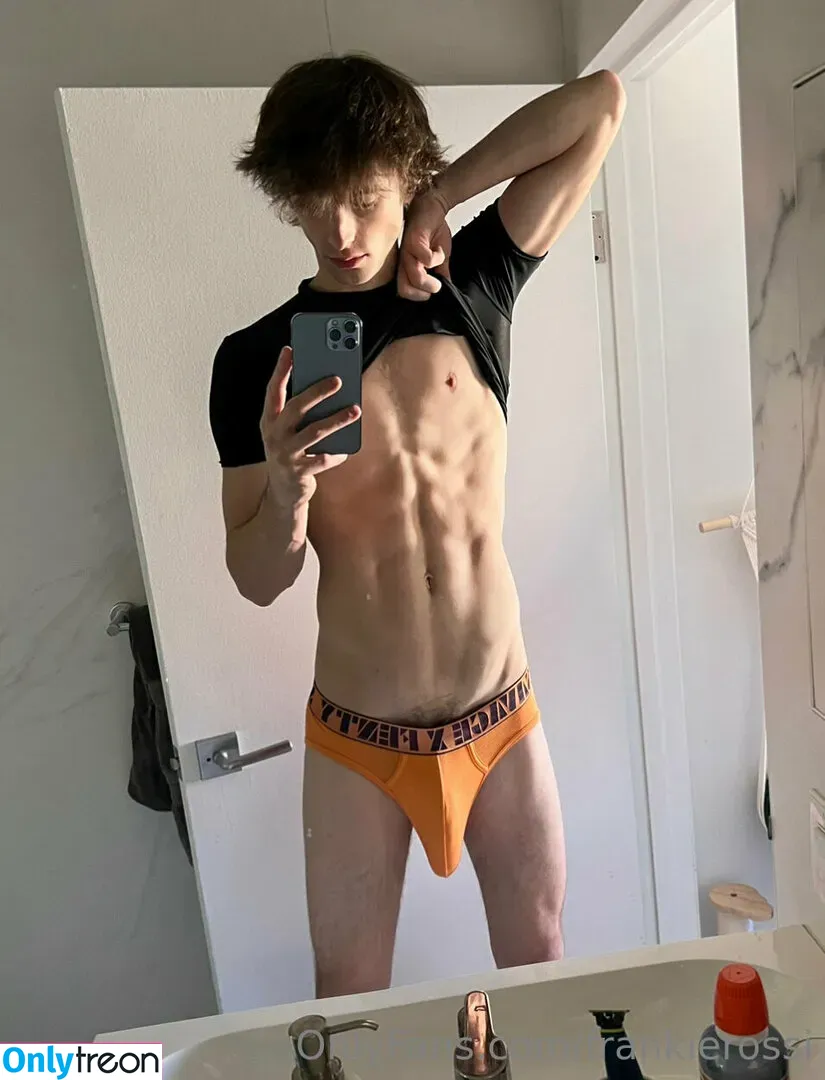 frankierossi голая photo #0004 (itsfrankierossi)