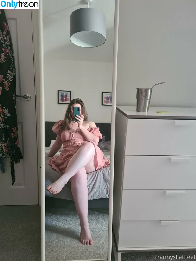 frannysfatfeetfree nude photo #0002 (frannysfatfeetfree)
