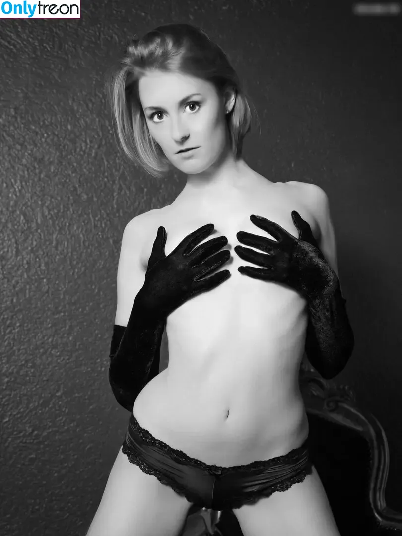 Franziska Zacher голая photo #0029 (Franziska Zacher)