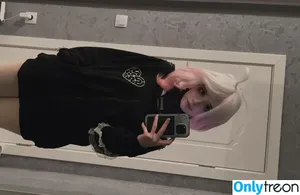 frauleinmilk / suisai.uwu / suisaiuwu nude photo #1131