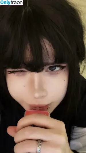 frauleinmilk / suisai.uwu / suisaiuwu nude photo #1249