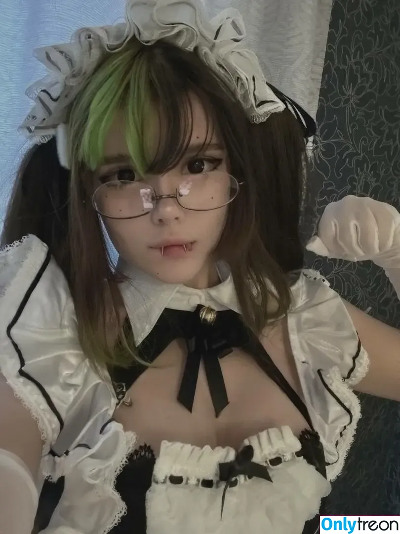frauleinmilk nude photo #1544 (suisai.uwu / suisaiuwu)