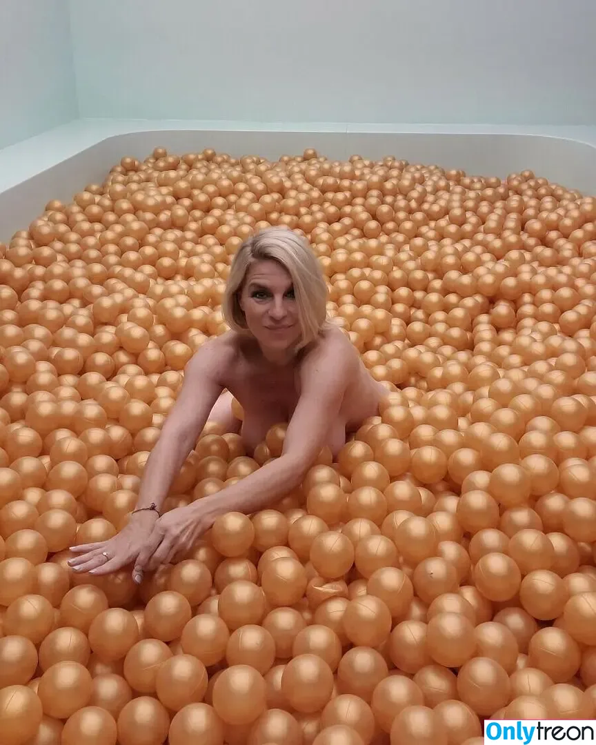 Frauleinschmitt nude photo #0037 (fraulein.schmitt)