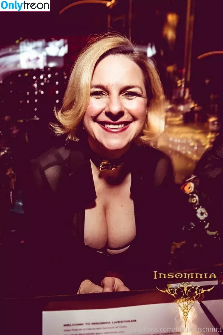 frauleinschmittfree голая photo #0002 (f00d4th0t)