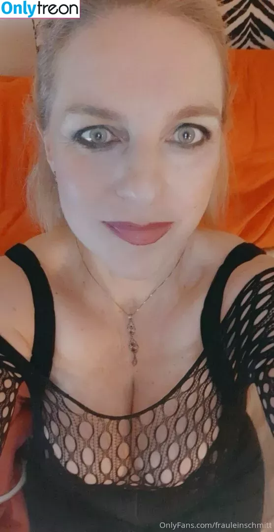 frauleinschmittfree nude photo #0080 (f00d4th0t)