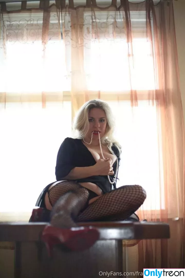 frauleinschmittfree nude photo #0091 (f00d4th0t)