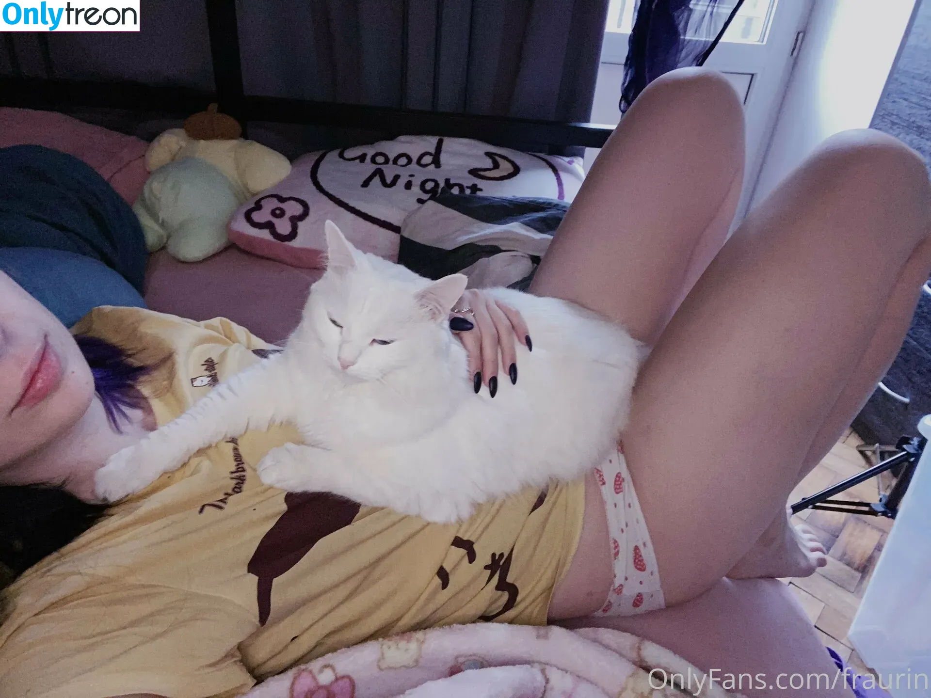 Fraurin nude photo #0195 (Fraudopamine / captorcat)